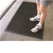 ITAPLAST SAFEWALK RUBBER MAT 1500X914MM BLACK