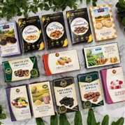 THE ULTIMATE CANDY DELIGHT  TREATS HAMPER 